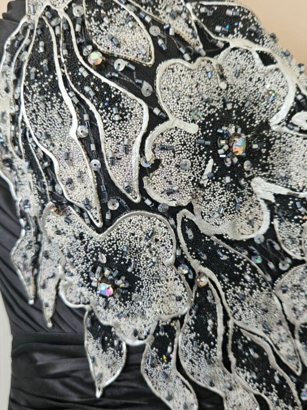 Janique by Kourosh Black Satin Beaded Cocktail Dress, New with Tags - Picture 3 of 8